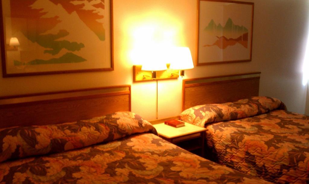 Colorado River Value Inn Bullhead City Phòng bức ảnh