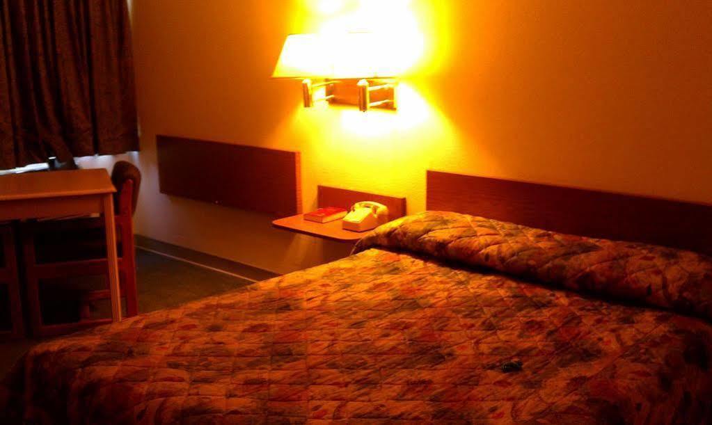 Colorado River Value Inn Bullhead City Ngoại thất bức ảnh